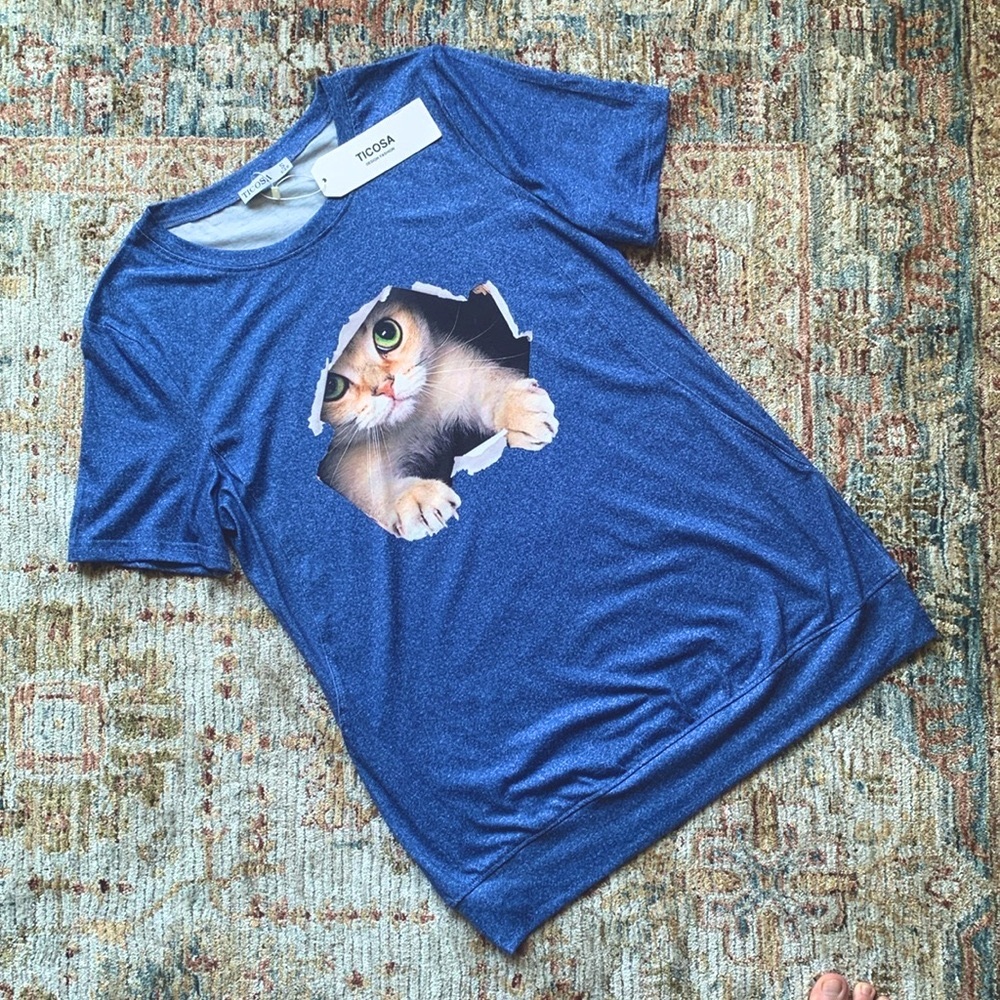 *5/$20 or 3/$15* Orange Kitty Cat with Green Eyes Scratching Claws T-Shirt